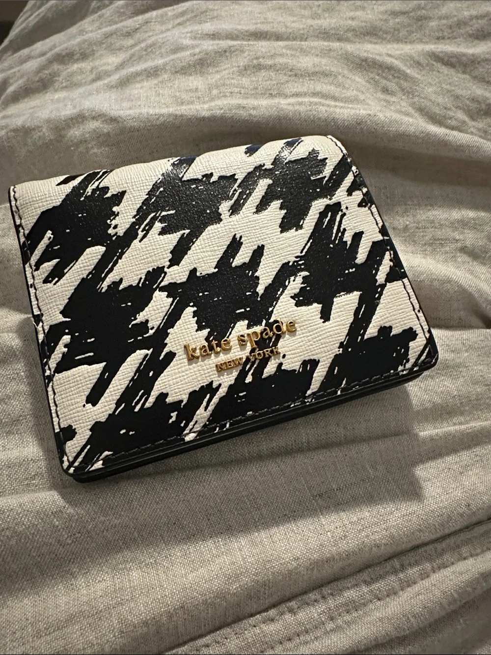 kate spade Black and White Brushed Print Card Wallet